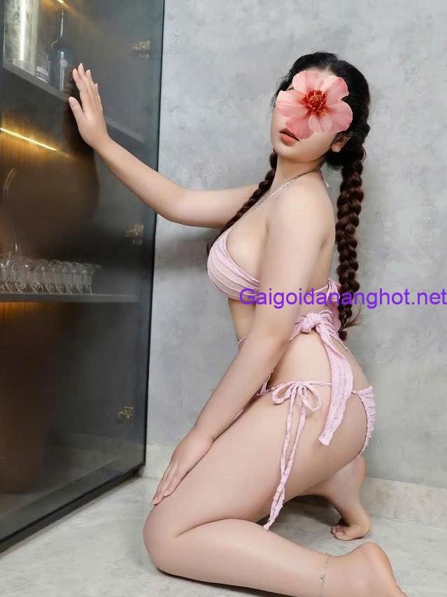 Gái Gọi Bình Thạnh – Đông Nhi: Em Xinh Xinh Hot Vú bướm Hồng hào Đẹp Mê